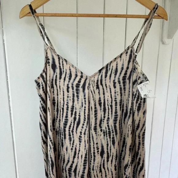 Maxi Dress with reptile pattern - Picture 1 of 6